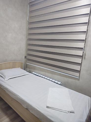 Гостиницы, отели (Посуточная аренда комнат): Хостел/общежитие — комнаты с несколькими спальными местами - — 13