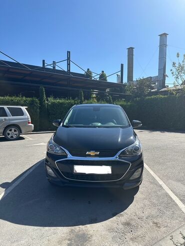 держатель телефона на мото: Chevrolet Spark: 2021 г., 1 л, Автомат, Бензин, Хэтчбэк