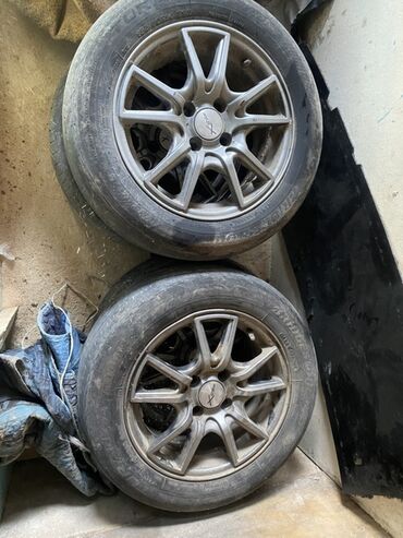 срочно продаю в связи с переездом: Колеса в сборе 215 / 55 / R 17, Лето, Пара, Легковые, Литые, отверстий - 5