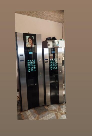 Kofe aparatları: Kofe avadanlıqları(vending) 7 ededdir.Birinin qiyməti 4500 azn.jofemar