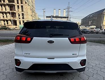 byd e6: Kia Niro: 2021 г., 1.6 л, Автомат, Гибрид, Кроссовер — 6
