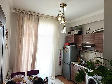 xacmazda torpaq satışı: 3 otaqlı mənzil – zövqlü interyer və rahat planlama - Geniş qonaq — 4