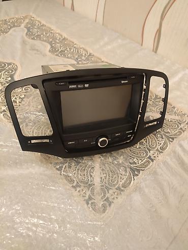 mini manitor: Avtomobil üçün multimedia/naviqasiya monitoru və ön çərçivə paneli — 2