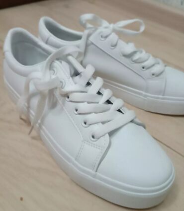 Women's Sneakers and athletic shoes: Новый срочно продается обуви очень удобный лёгкий лето осень весна — 3