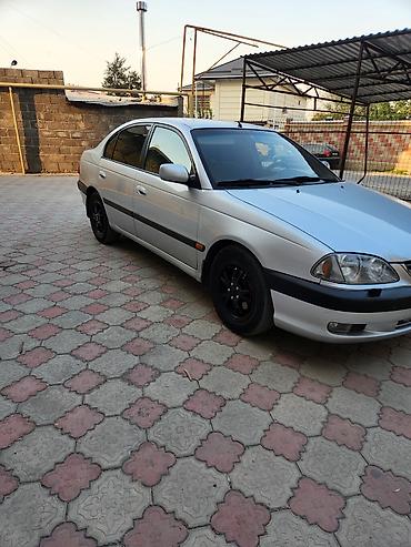 tayota auris: Toyota Avensis: 2002 г., 2 л, Механика, Бензин, Седан — 1