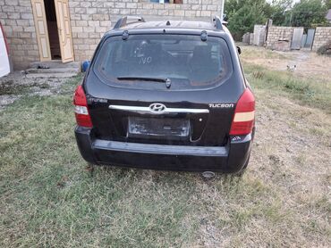 bmw 4 серия 430i: Hyundai Tucson: 0.4 l | 2007 il Universal