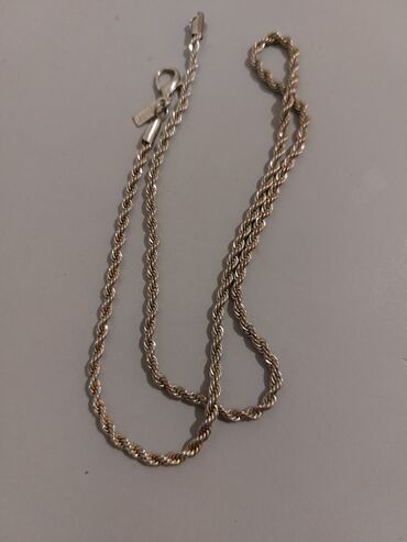 yun koynekler: Колье, Самовывоз