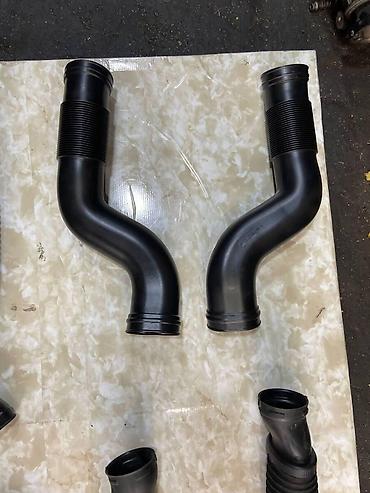 Soyutma və qızdırıma sistemlərinin digər detalları: "Mercedes" hava borusu Şəhər: Bakı Elanın növü: Ehtiyat hissələri — 13