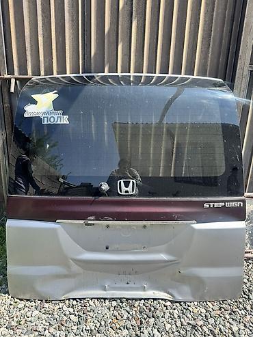 низкий кабина: Задняя дверь багажника для Honda Stepwgn. Звоните по номеру или пишите — 3