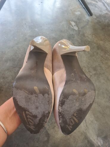 Salonke: Salonke, Replay, 38 — 8