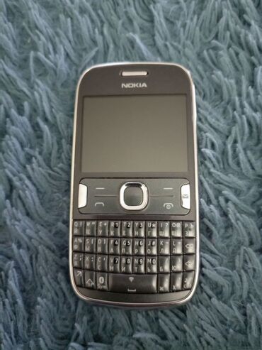 кнопочный телефон новый: Nokia E6, Б/у, 1 SIM