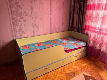 Спальные гарнитуры: ПРОДАЮ Мебель спальный гарнитур 60000 сом детский гарнитур 30000 сом — 9