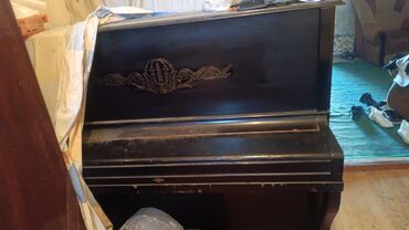 Народные музыкальные инструменты: Salam. pianino smuqayit seherindedi. hec bir prablemi yoxdu elave