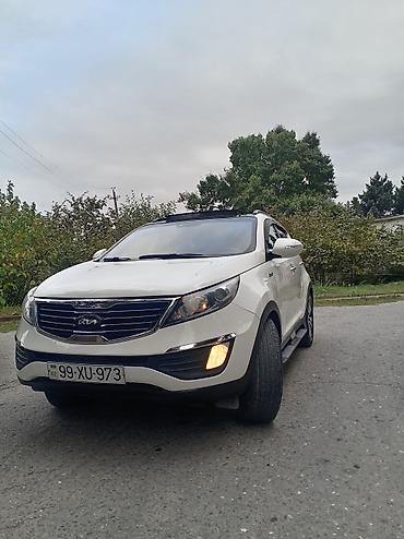 Kia: Kia Sportage: 2 l | 2011 il Krossover — 1