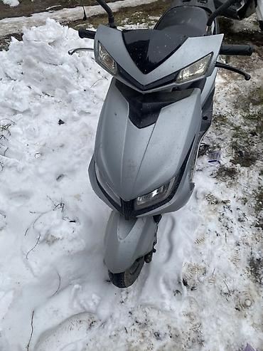 Скутеры: 4 скутера обмен на машину или на телефон 
4-130000 — 19