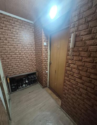 Продажа квартир: 1 комната, 30 м², 2 этаж, Старый ремонт — 1