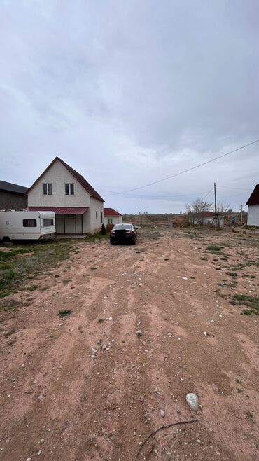 проекты двухэтажных домов в кыргызстане: 250 м², 15 комнат, С мебелью
