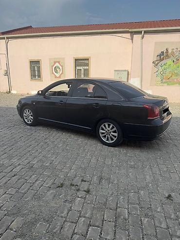 corolla cros: Toyota Corolla: 2 l | 2005 il Sedan — 5