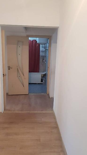 Аренда офисов: Сдается помещение 54 кв. м район Улан 2 3 комнаты, санузел, ванная — 8