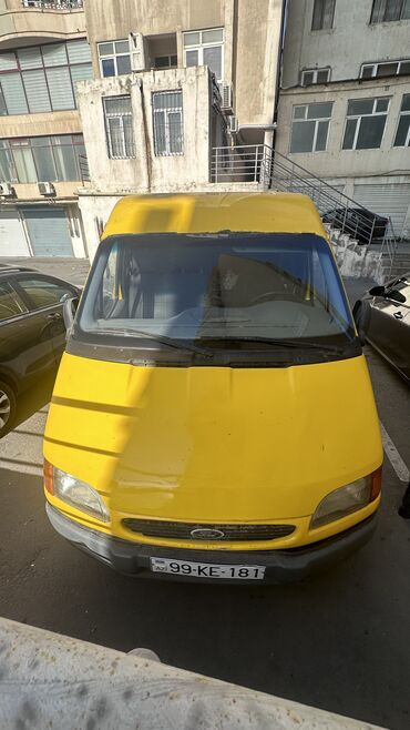 sarı renault: Ford Transit: 2.5 l | 1995 il | 250000 km
