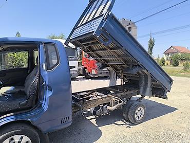 Hyundai Porter: 2005 г., 2.5 л, Механика, Дизель, Пикап at lalafo.kg Hyundai Porter: 2005 г., 2.5 л, Механика, Дизель, Пикап