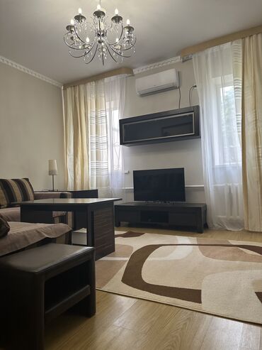 долгосрочная аренда домов ош: 68 м², 3 комнаты, Утепленный, Бронированные двери, Евроремонт