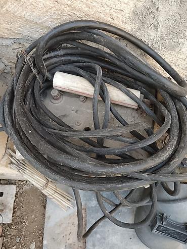 sandiq sekilleri: Məhsul: Köhnə tip transformatorlu qaynaq aparatı dəsti Tərkibi: - — 3