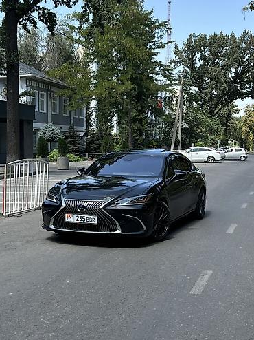 на rx harrier: Lexus ES: 2019 г., 2.5 л, Вариатор, Бензин, Седан — 1