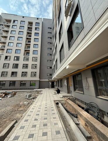 квартира студия с панорамными окнами: 2 бөлмө, 58 кв. м, Элитка, 10 кабат, ПСО (өзү оңдоп түзөтүп бүтүү үчүн)