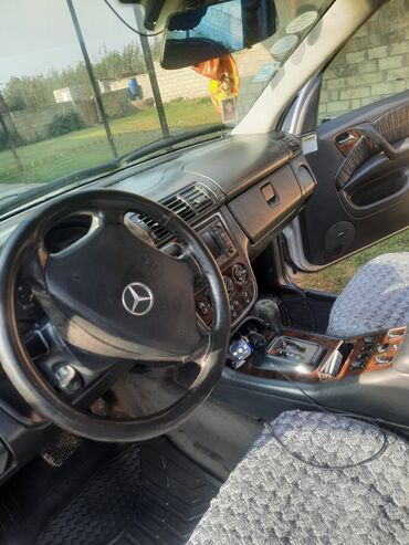 Mercedes-Benz: Mercedes-Benz ML 320: 3.2 l | 2001 il Ofrouder/SUV — 8