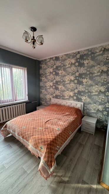 квартира 10 микрайон: 3 комнаты, Агентство недвижимости, Без подселения, С мебелью полностью