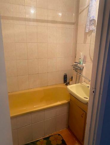 86: 2 комнаты, 50 м², 8 мкр 105 серия, 5 этаж, Косметический ремонт — 3