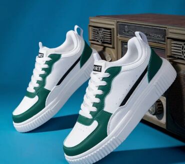 Ayaqqabılar: Ayaqqabılar yeni — 2