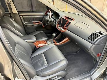 Toyota: Toyota Camry: 2003 г., Бензин — 7