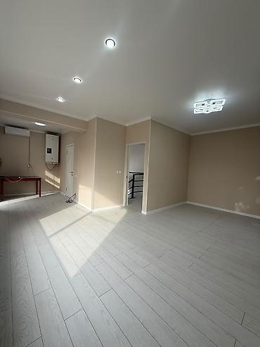 Долгосрочная аренда домов: 150 м², 4 комнаты — 15