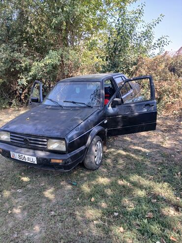 обмен с моей доплатой: Volkswagen Jetta: 1989 г., 1.8 л, Механика, Бензин, Седан