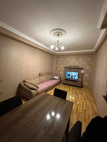 binede: 🏢 16 mərtəbəli yeni tikili binanın 11-cü mərtəbəsi 🛏️ 2 otaq 📐 60 kv.m — 5