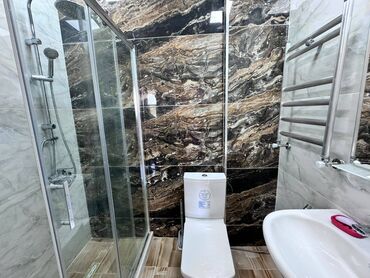 Uzunmüddətli kirayə mənzillər: Mənzil kirayə verilir tam əşyalı. Bulvarda yerləşir. 10.2 mərtəbə. 2 — 5