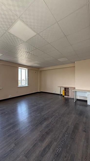 некая: Сдаю Офисный кабинет: Колл-центр, 155 м², В административном здании, С ремонтом, С парковкой — 4