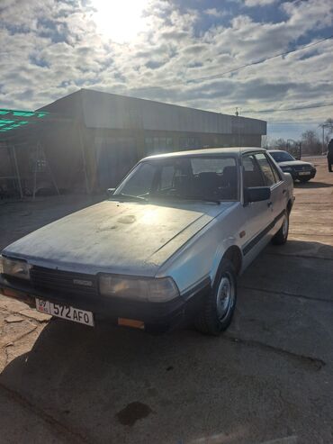 машины 250000: Mazda 626: 1985 г., 2 л, Механика, Бензин, Седан