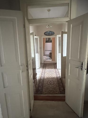 Продажа коттеджей и домов: Продается дом в Бишкеке в районе красный строитель. Участок 4 сотки — 1