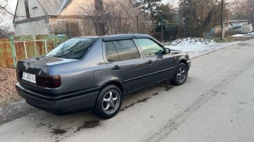 Volkswagen: Volkswagen Vento: 1993 г., 1.5 л, Автомат, Бензин, Седан