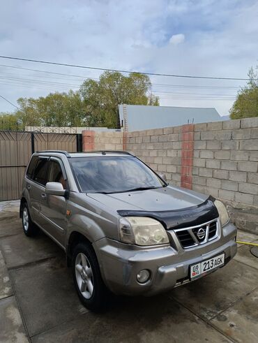 пороги рав 4: Nissan X-Trail: 2003 г., 2 л, Механика, Бензин, Кроссовер
