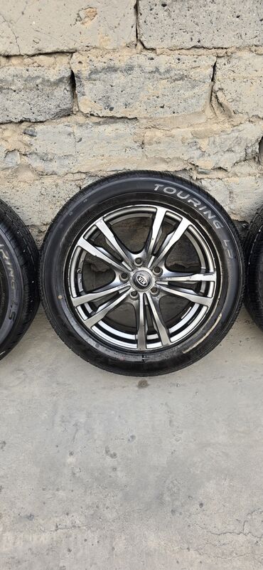 набор ключ force: Дөңгөлөктөр монтажда 225 / 55 / R 17, Жай, Колдонулган, Комплект, Жеңил унаалар, Куйма, тешиктери - 5