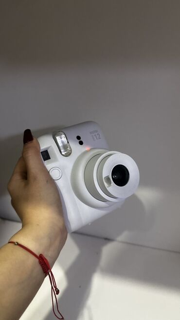 samsung a24 ikinci el: Fujifilm Instax mini 12 — ağ rəngdə instant fotoaparat (280 azn ə