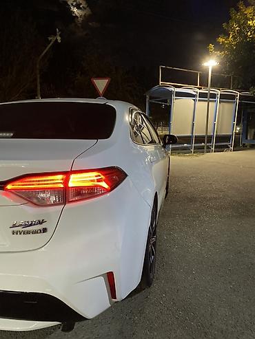 авто гибриды: Toyota Levin: 2022 г., 1.8 л, Автомат, Гибрид, Седан — 4