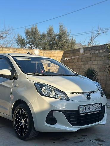 cangan benni: Changan Benni – şəhər üçün kompakт hetçbek Xüsusiyyətlər: - Kuzov: 5 — 6