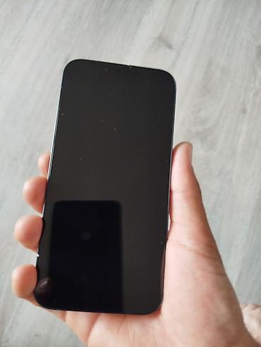 Apple iPhone: IPhone 13, 128 GB, Qara, Simsiz şarj — 12