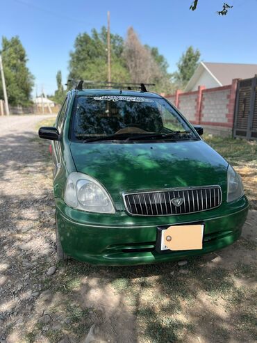 срочно срочно продам машину: Toyota Vitz: 2000 г., 1 л, Автоматические, Бензин