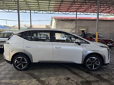 GAC: Электромобиль GAC Aion Y (белый), компактный кроссовер/минивэн с — 4